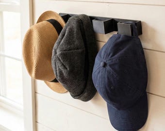 Hat rack / hat hanger