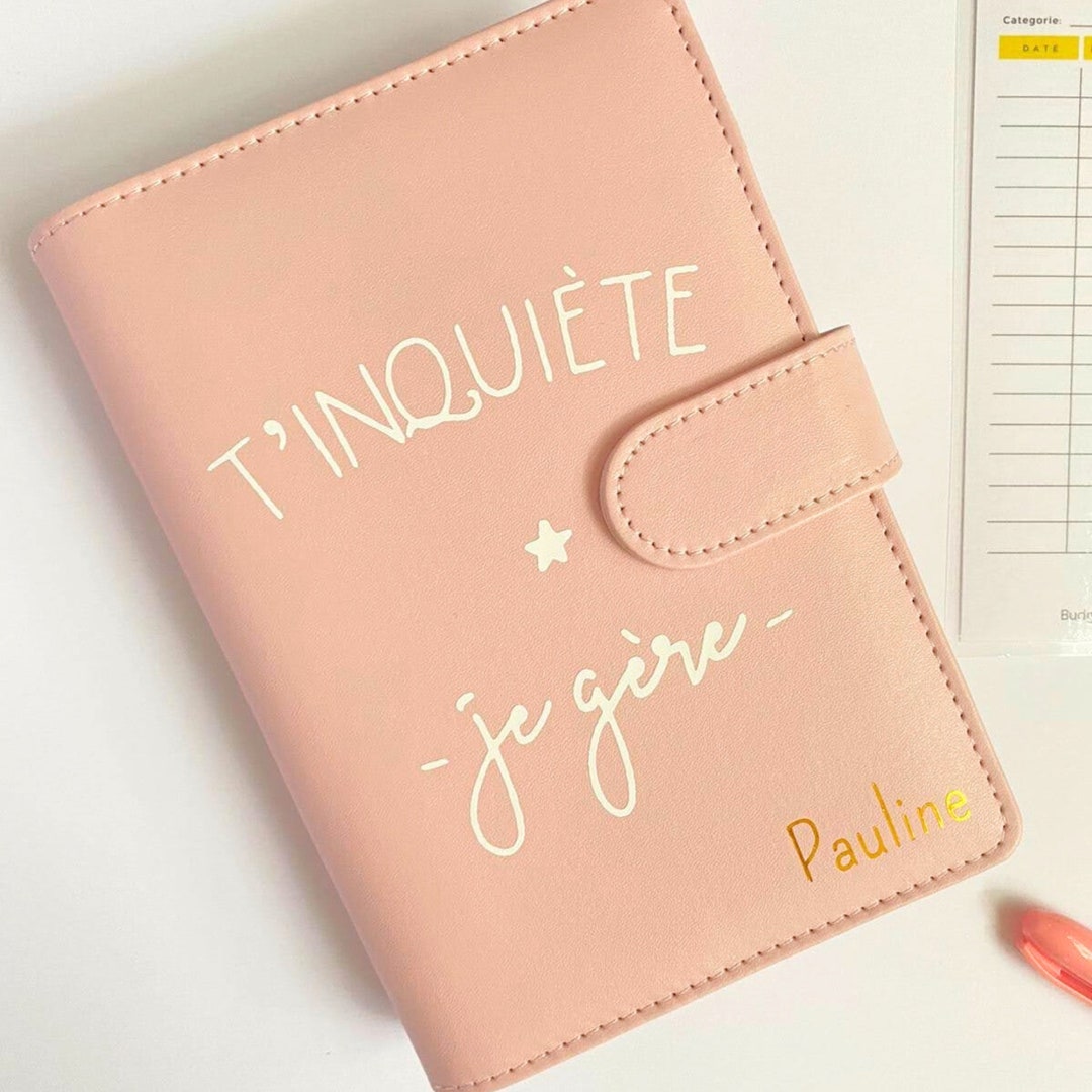 Classeur Budget A5 Rose – Kit Complet 100 Jours Challenge Épargne + 25 Enveloppes + Planner – Épargne 5050 €