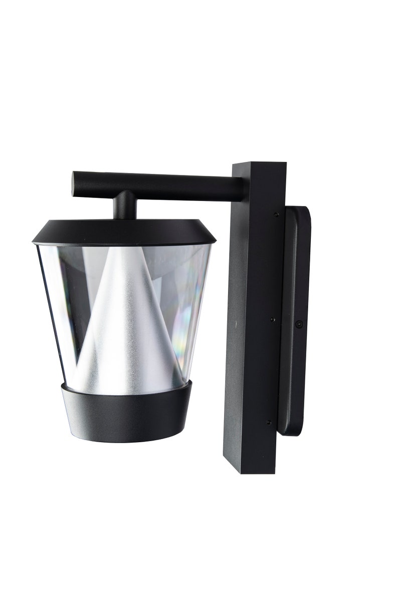 Outdoor Modern Wall Lantern With Integrated LED's and Unique Reflective Center Cone Farmhouse Design zdjęcie 5