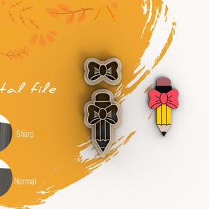 Puede incluir: Descarga de archivo digital de un lápiz con un lazo y un sacapuntas con un lazo. El lápiz es amarillo con un lazo rojo. El sacapuntas es negro con un lazo negro. La imagen muestra dos vistas diferentes del sacapuntas, una con la tapa abierta y otra con la tapa cerrada.