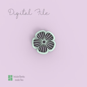 Op de afbeelding: Een lichtgroene bloemvormige koekjessnijder met een gedetailleerd ontwerp. De woorden "Digital File" staan in cursief bovenaan. De tekst "Include Bambu studio Files" staat onderaan.
