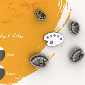 Puede incluir: Un conjunto de cinco cortadores de galletas con forma de paletas de pintura. Los cortadores están hechos de metal plateado. El cortador más grande tiene una paleta de pintura blanca con puntos de pintura de colores. El texto "Archivo digital" es visible en la imagen.