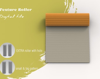 Op de afbeelding: Een digitaal bestand voor een textuurroller met twee verschillende patronen. De roller heeft een gat in het midden en wordt gedeeltelijk opgerold getoond. De tekst "EXTRA roller with hole" en "small & big pattern" wordt op de afbeelding getoond.