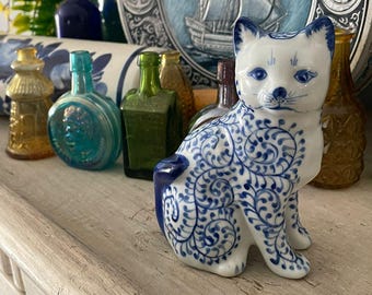 小さな陶器の白と青の犬の置物 手描き 日本製 - Etsy 日本