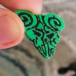 The MINI Pick of Destiny - Same size as an actual guitar pick - Tenacious D / 3D-printed guitar pick - 33mm x 33mm x 1.75mm thick