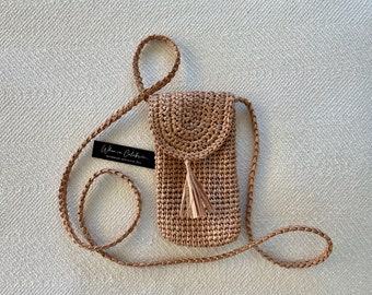 CROSSBODY SMARTPHONE BAG Pattern (pdf), or: no more dancing around your handbag! Easy to follow crochet Pattern with a lot of photos