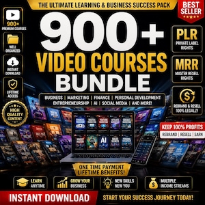 Può includere: Immagine promozionale per un pacchetto di apprendimento online. L'immagine presenta il testo "900+ Video Courses Bundle" con argomenti come business, marketing e finanza. Ulteriore testo evidenzia vantaggi come l'accesso a vita e il download immediato.