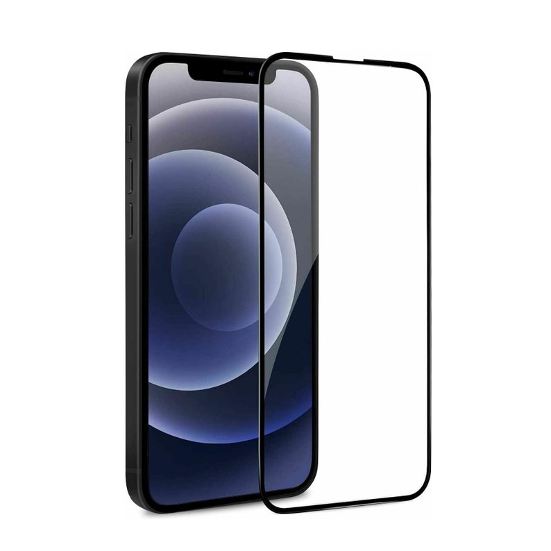K&ouml;nnte beinhalten: Ein schwarzes iPhone mit einem transparenten Displayschutz. Das Telefon zeigt das Standard-iOS-Hintergrundbild mit blauem und violettem Hintergrund.