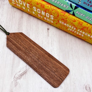 Nussbaum Lesezeichen | Lesezeichen aus Holz | Handgemachtes Lesezeichen | Holz Lesezeichen | Lesezeichen für Leseratten | Lesezeichen für Leser | Buchclub Geschenk