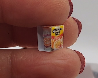 Miniatura de casa de bonecas em escala 1:12 para refeições de micro-ondas, tipo ramen.