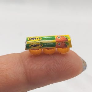 Dollhouse Miniature 1:12 Scale Applesauce 6 Pack Snack Cups