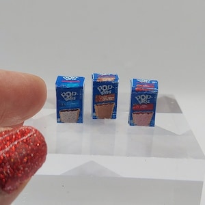 Dollhouse Miniatures 1:12 Scale Pop Up Toaster Pastries Tarts