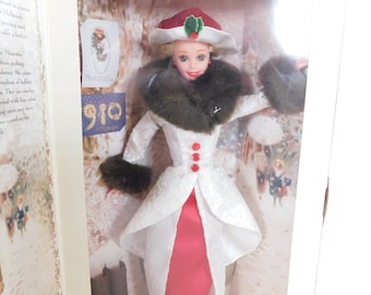 Holiday Memories Barbie 1995 Hallmark Special Edition Mattel 14106 New NRFB
