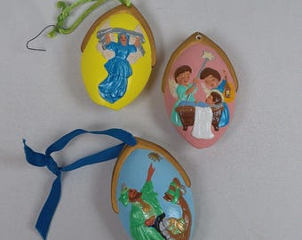 Lot Of 3 Vintage Multicolor Oval Egg Shaped Holiday Christmas Nativity Ornaments