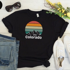 Retro Colorado T-Shirt, Colorado Traveler, Colorado Mountain Shirt, Colorado shirt, Colorado Lover Shirt, Colorado Gift, Colorado tshirt