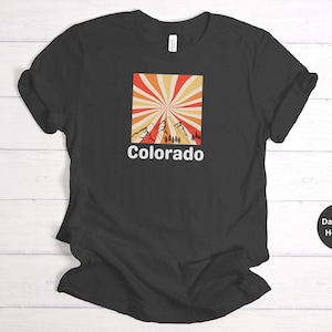 Retro Colorado T-Shirt, Colorado Mountain Shirt, Colorado shirt, Colorado Lover Shirt, Colorado tshirt, Colorado Traveler, Colorado Gift