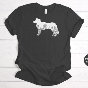 Border Collie Mom Shirt, Floral Border Collie Tee, Dog Lover Apparel, Border Collie Lover T-Shirt, Dog Mom Shirt, Dog Mom Gift, Aussie Mom