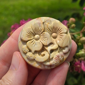 Lotus Pendant, Alashan Agate Lotus Crystal