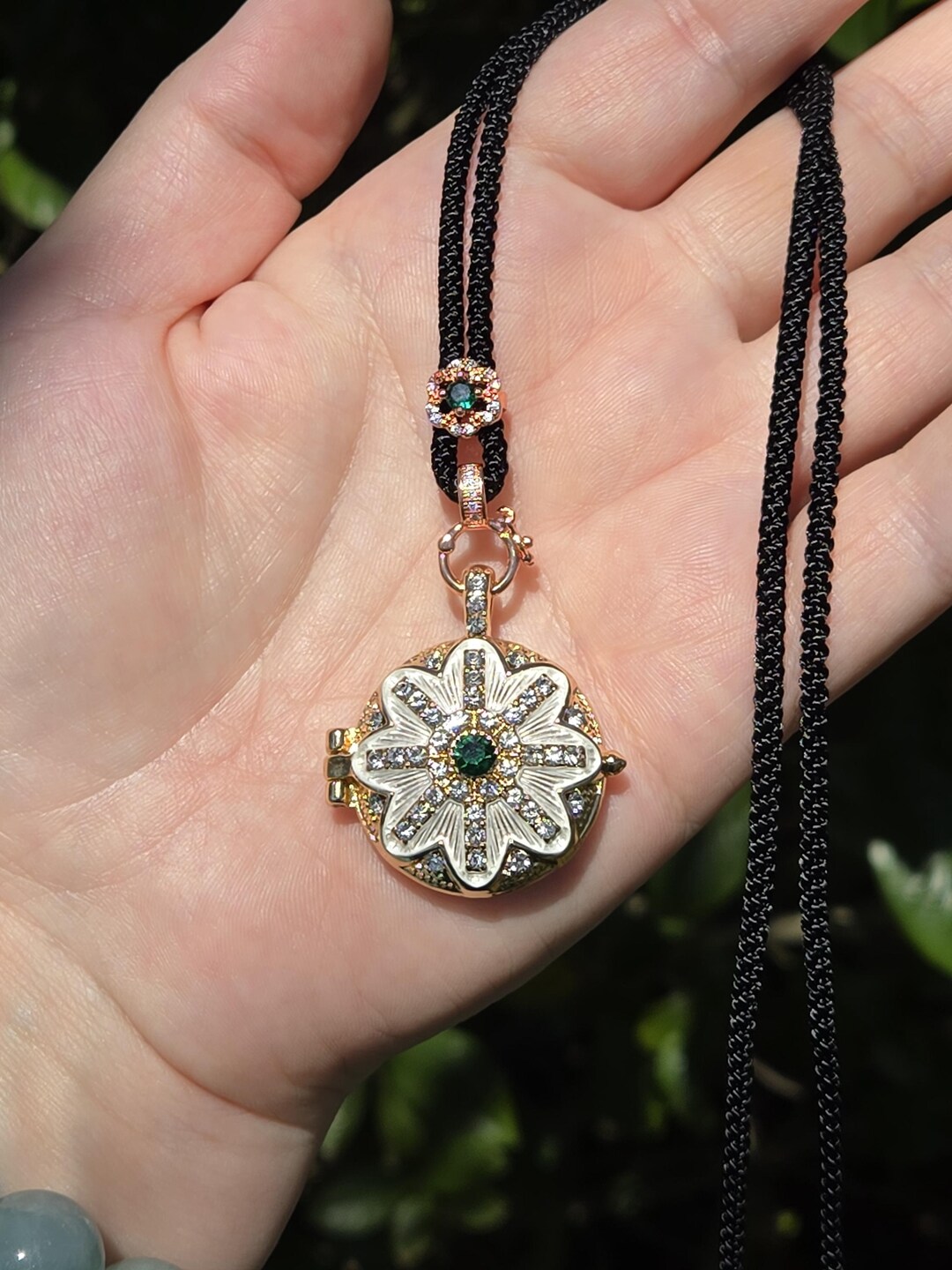 Beautiful Locket Necklace - Etsy