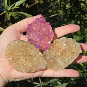 Aura Crystal Clusters, Crystal Geode Clusters