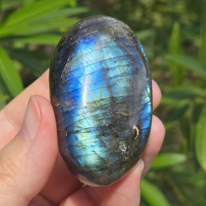 Labradorite Palmstone,  Flashy Labradorite Crystal
