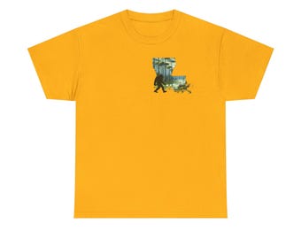 ルイジアナ＆ビッグフットTシャツ - 左胸配置 - ユニセックスヘビーコットンTシャツ