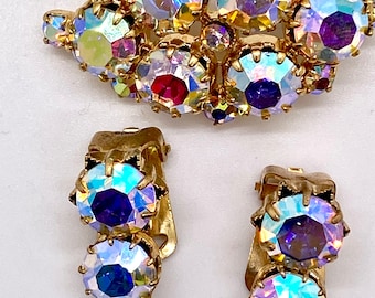 Vintage Aurora Borealis Rhinestone Jewelry Set: 1950s Brooch & Earrings