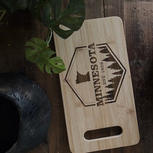 Personalized State Cutting Board with Established Date – Custom Engraved Wooden Gift