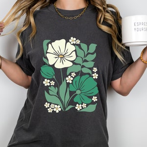 boho flower tshirt, comfort colors floral tee, wildflower tshirt, flower lover gift, floral oversized shirt, gifts for her, vintage flower