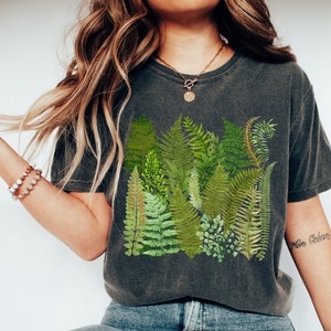 Comfort Colors Fern Shirt, Botanical Cottagecore Fern T-Shirt, Women&#39;s Clothing, Herbology Plant Lover Nature Lover Fern Shirt