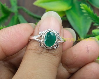 Grön smaragdring, 925 sterlingsilverring, grön stenring, smaragdsmycken, handgjord designring, julklappssmycken för kvinnor
