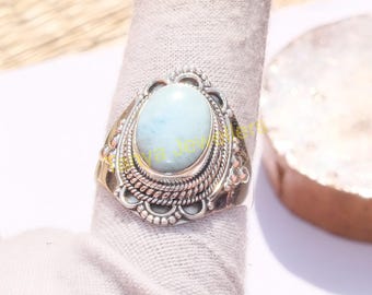 Anel com Gema de Larimar Natural, Anel em Prata de Lei 925, Anel Marcante, Anel Feito à Mão, Anel com Design Exclusivo, Joia de Larimar para Presentear Mulheres