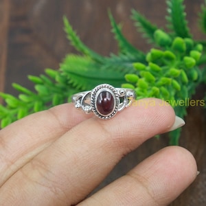 Garnet Ring, Red Stone Ring, 925 Sterling Silver Ring, Minimalist Ring, Engagement Rings for Women, Garnet Jewelry, Gift for Her