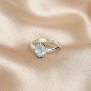 Natural Blue Topaz Ring 925 Sterling Silver Ring Blue Stone Ring Handmade Design Ring Promise Ring for Her Blue Topaz Gift Jewelry for Women