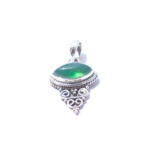 Natural Green Onyx Pendant, 925 Sterling Silver Pendant, Handmade Pendant, Green Stone Pendant, Statement Pendant Anniversary Gift Jewelry.