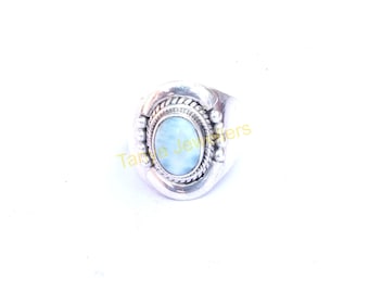 Anel com Gema de Larimar Azul Natural, Anel em Prata de Lei 925, Anel com Design Exclusivo, Anel Feito à Mão, Joia de Aniversário com Larimar para Mulheres