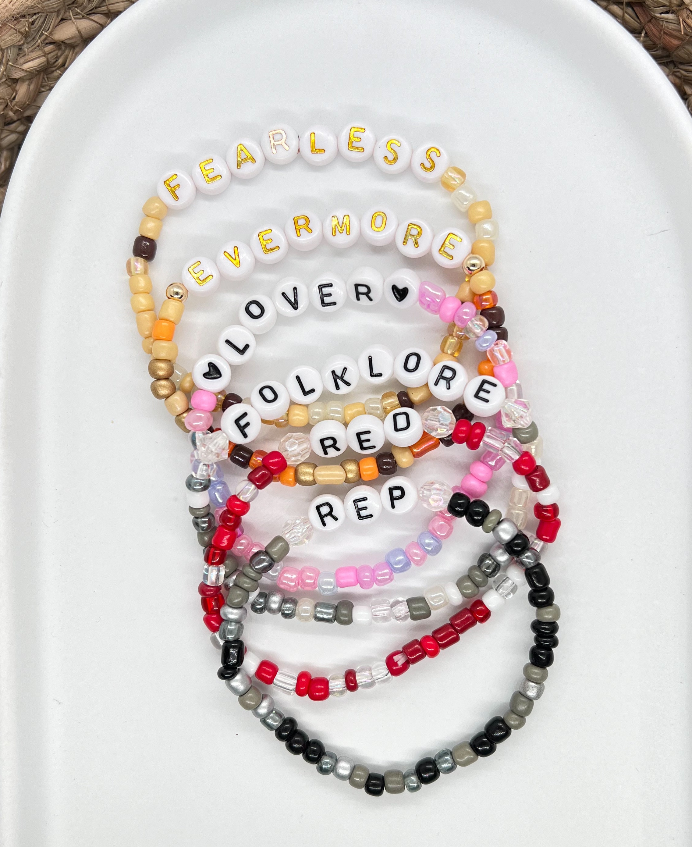 Taylor Swift Merch  Taylor Friendship Bracelets,TS Inspired Bracelets  Set,Lover Anti Hero Reputation Swiftie Bracelets,Fearless Speaknow Red  Evermore ERAS Bracelets,Taylor Swift Gifts,Pack of 5 