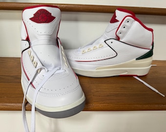 Zapatillas Nike Air Jordan 2 en rojo fuego, talla 12