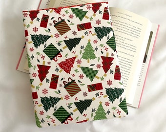 Red and Green Christmas Tree Book Sleeve