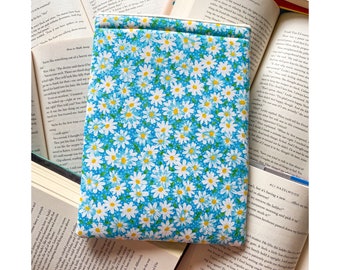 Blue Daisy Book Sleeve, Kindle Sleeve, Padded Book Sleeve, Bookish Gift for Book Lover