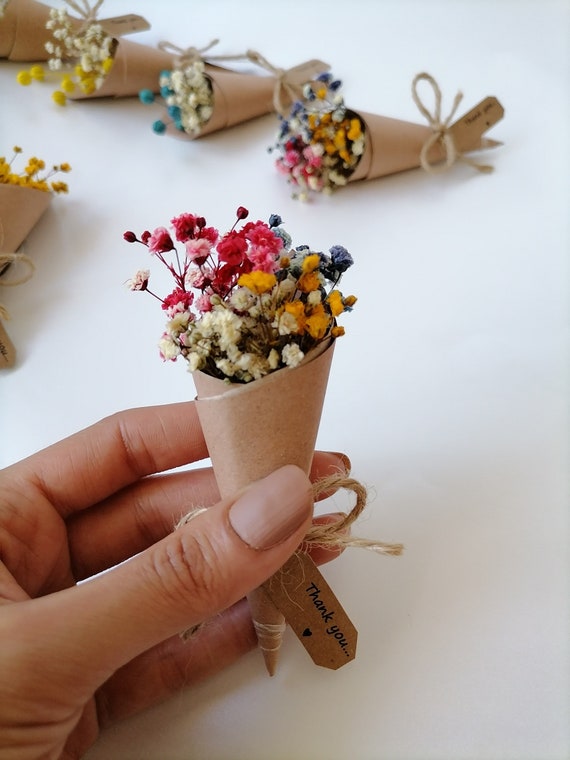 Dried Flower Mini Bouquet Magnet