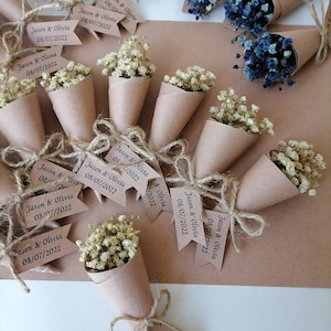 Magnet mini bouquet party favors, Boho natural bouquet favors mini,Magnet favors bulk,White Dry flower bouquet favors for guests,wedding