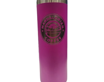 Baby Yoda Mandalorian Coffee Insulated Tumbler, Tazza incisa, Tazza Tumbler personalizzata, Tumbler con cannuccia, Monogram Tumbler, 20oz