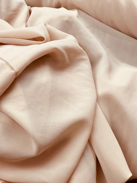 Light nude 100% polyester stretch pongee lining made in France
