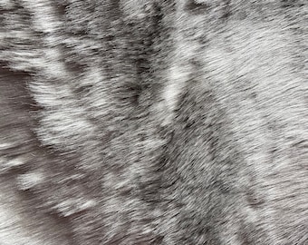 Piel sintética de conejo plateada, fabricada en Inglaterra.