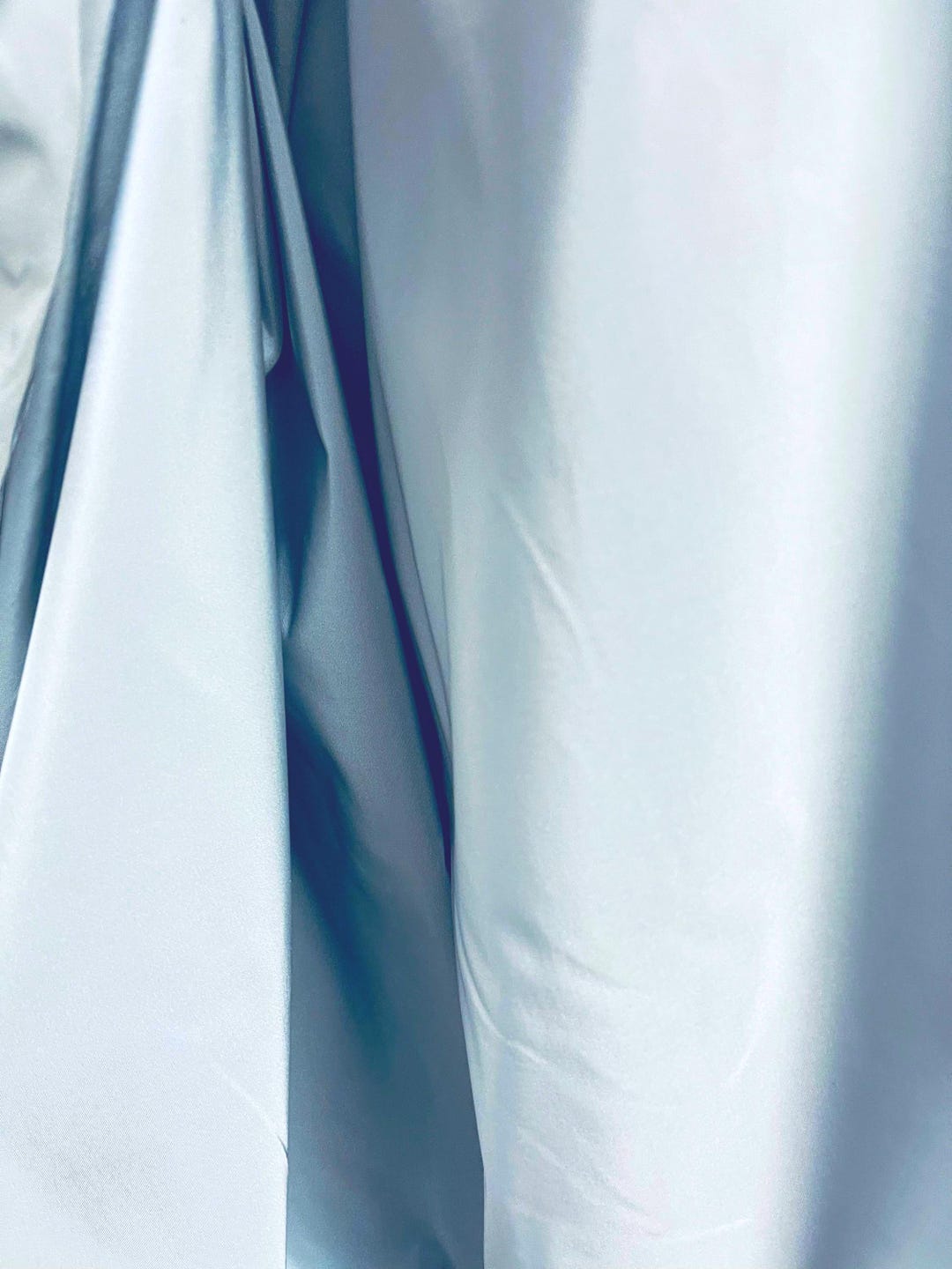 Iridescent Amberglow/Scuba Blue Taffeta Silk Fabric main image 0