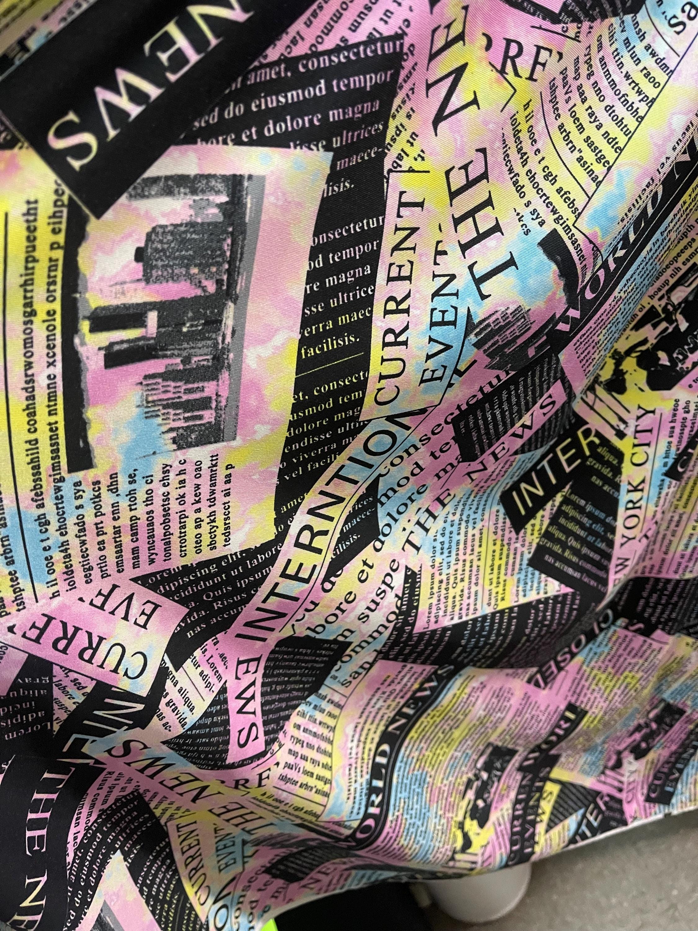 スカート AMERI UND SPACE NEWSPAPER PRINT SKIRT Ameri（アメリ）の「UND SPACE NEWSPAPER PRINT SKIRT（スカート
