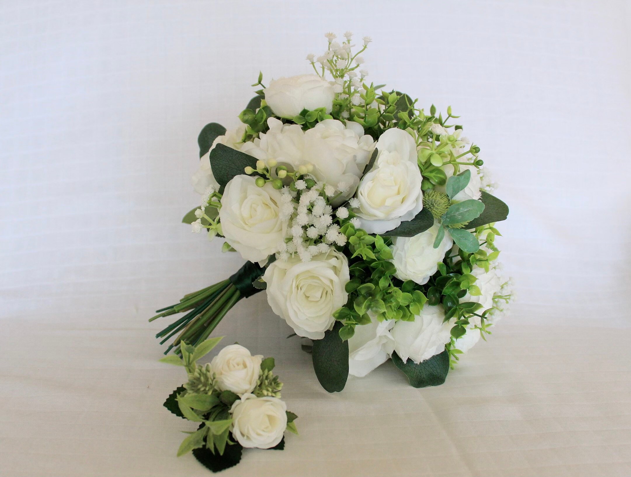 White & Greenery Bouquetwedding Bouquetbridal Bridesmaids - Etsy Canada