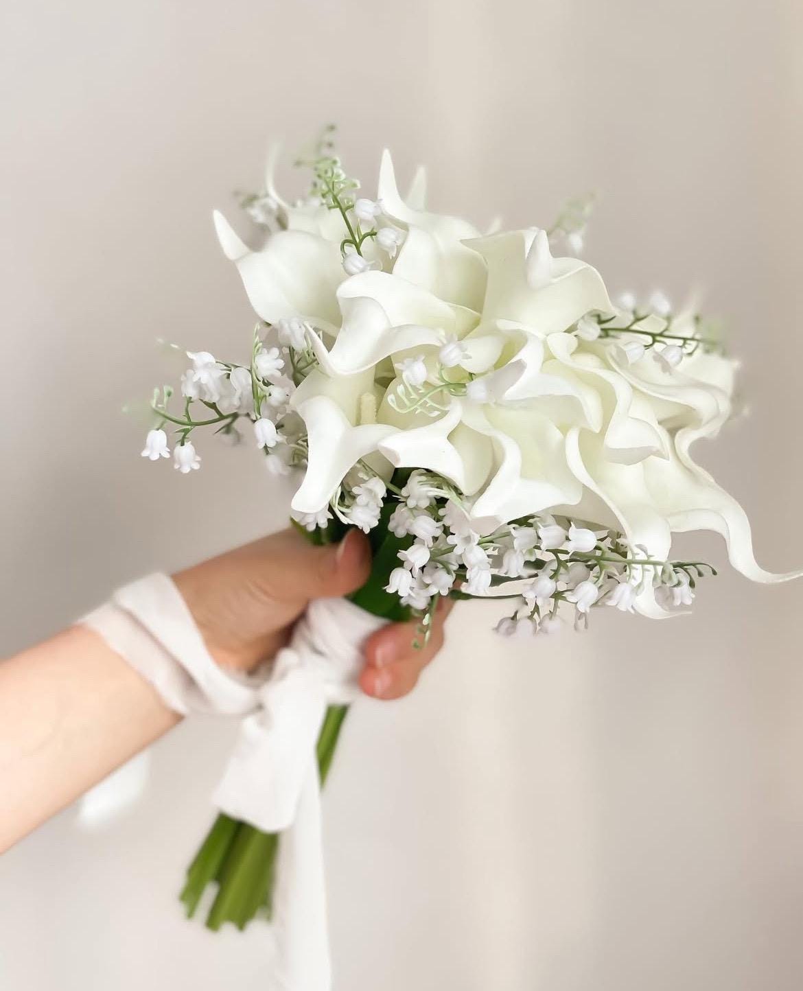 White Calla Lily Bouquet, Calla Lily wedding Bouquet,Calla Lily Bridal Bridesmaids Bouquets,Real Touch Calla Lily faux Wedding Bouquet