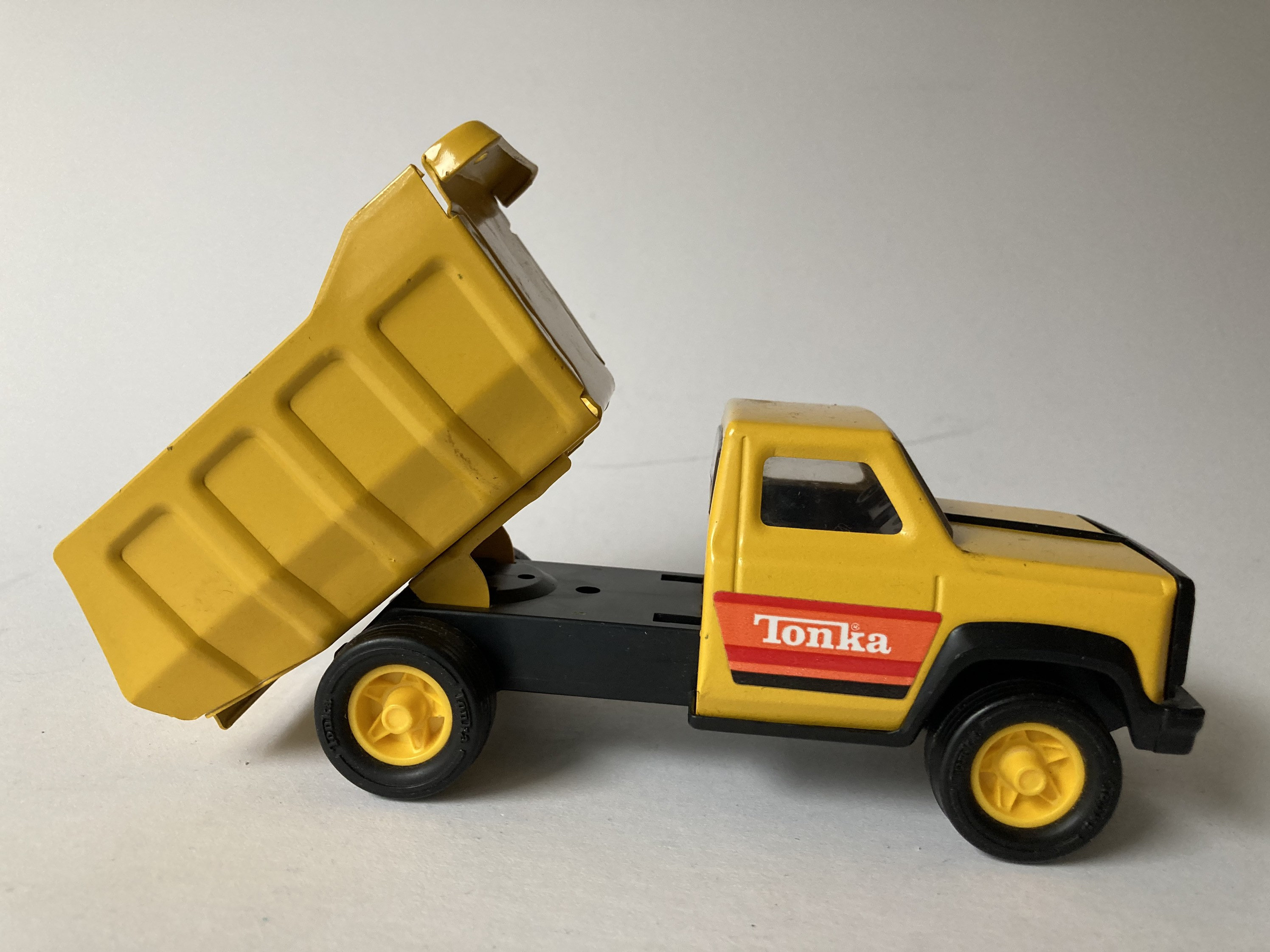 Vintage Metal Tonka Dump Truck Etsy